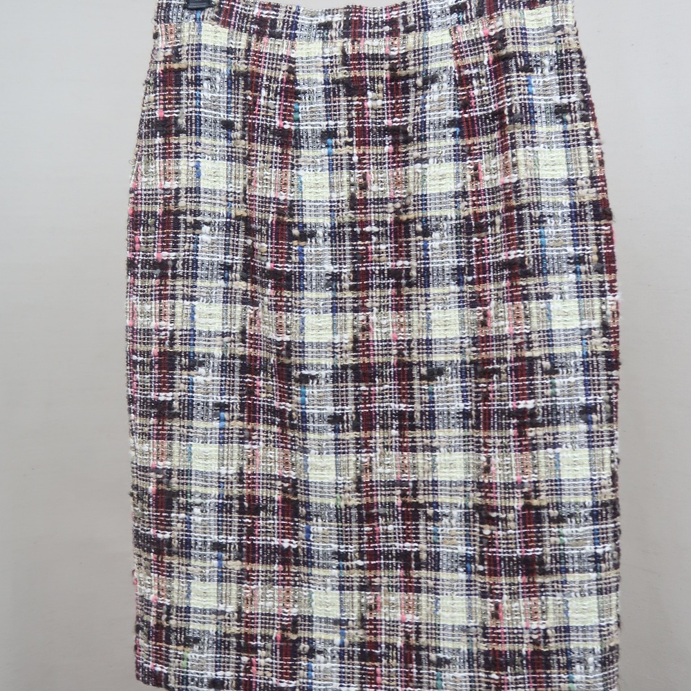 Chanel Vintage Tweed Skirt. Size 34